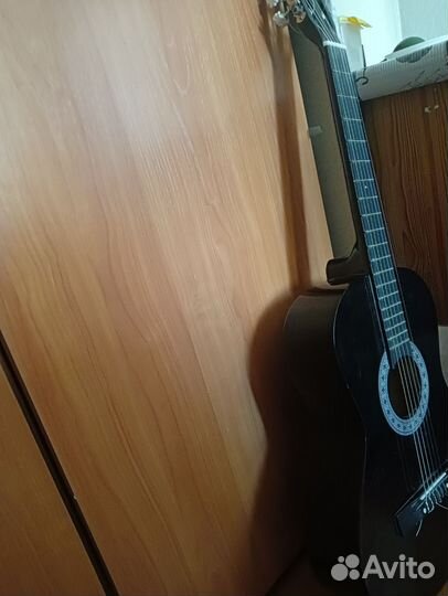 Акустическая гитара бу
