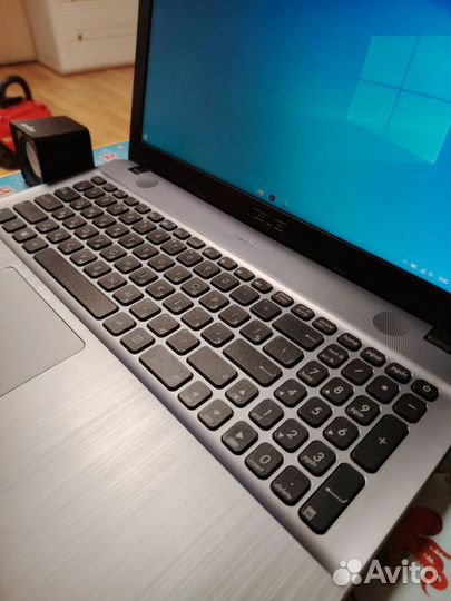 Продам asus D541n. 4ядра 4 потока,ssd, grafics 505