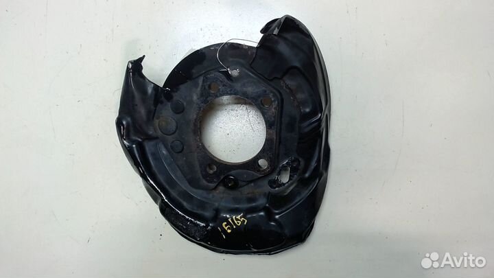 Кожух тормозного диска Toyota Venza, 2010