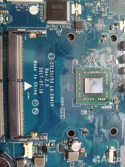 Разбитый ноут за запчасти