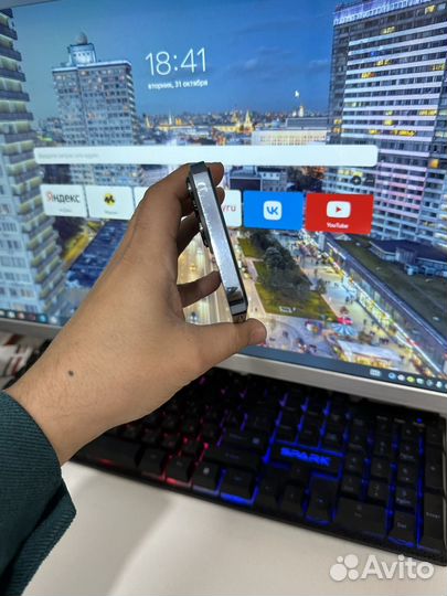 iPhone Xr, 128 ГБ