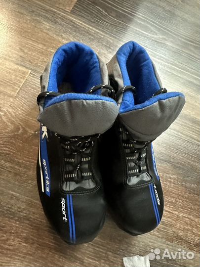 Лыжные ботинки
