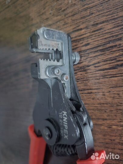 Стриппер Knipex KN-1221180