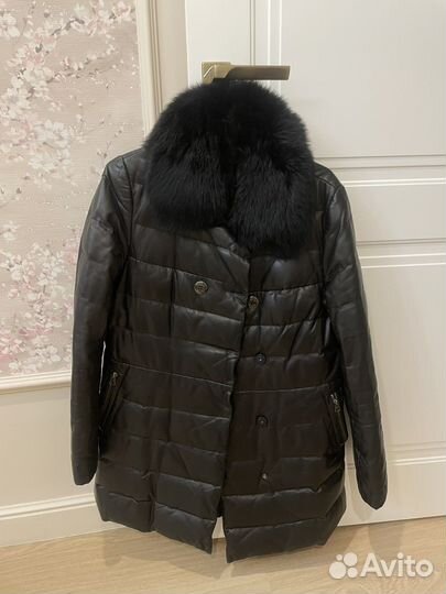 Пуховик женский тото