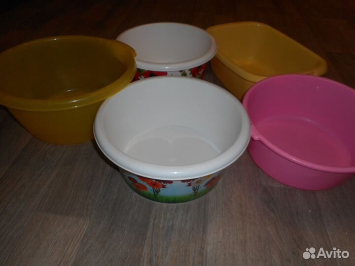 Тазы пластиковые,горшки цветочные