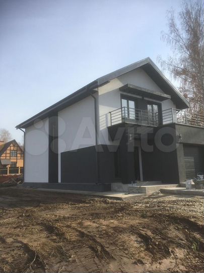 Коттедж 177 м² на участке 5,6 сот.