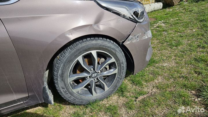 Hyundai Solaris 1.6 AT, 2018, битый, 115 000 км