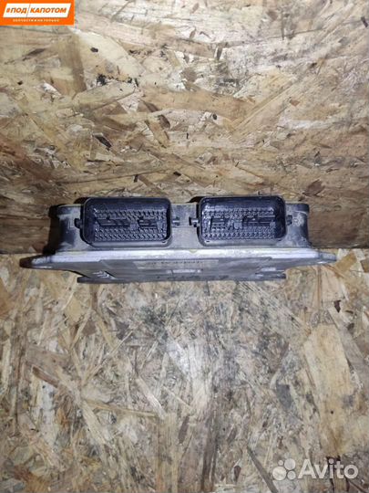 Блок управления двигателем Mazda LFL618881D