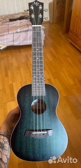 Укулеле концерт с чехлом Martin Romas