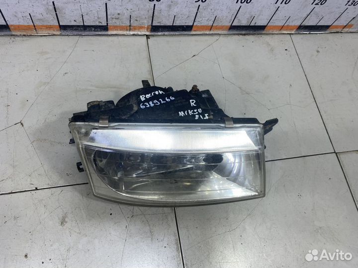 Блок фара правая Mitsubishi Chariot 3