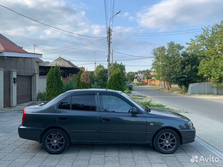 Hyundai Accent, 2009
