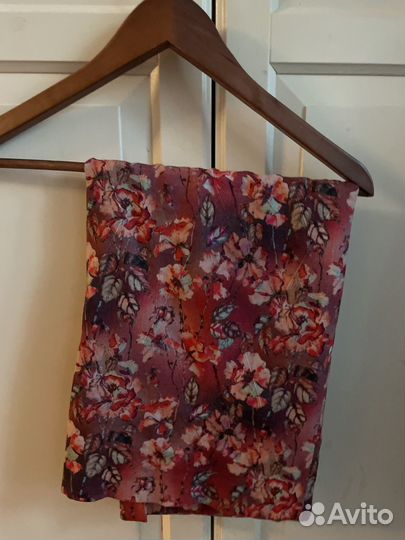 Продаю костюм из ткани дольче габана