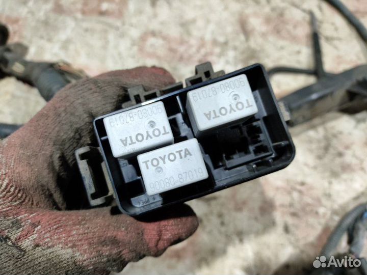 Проводка моторного отсека Toyota Auris ZRE151