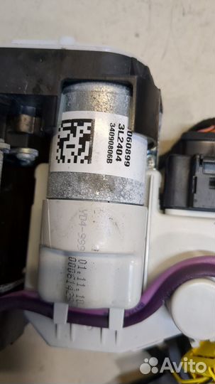 Ремень безопасности Audi A8 (D4), 2011