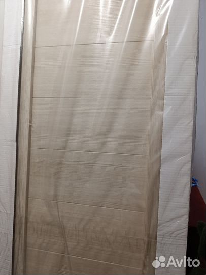 Дверь межкомнатная новая 60 на 200