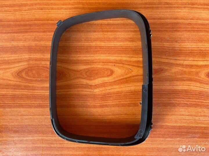 Накладка зеркала передняя правая Volkswagen