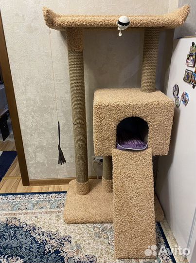 Домик с когтеточкой