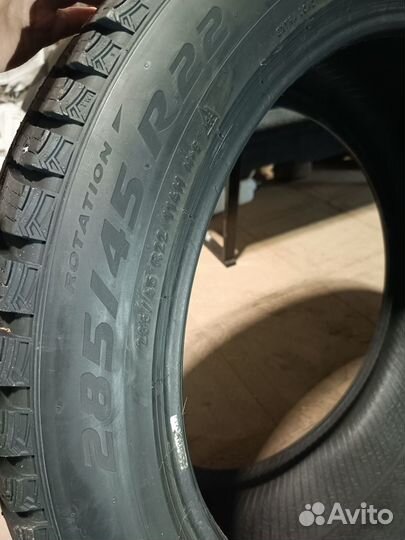 Pirelli Scorpion Ice Zero 2 285/45 R22