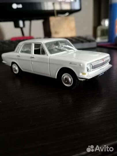 Коллекционная модель газ-24 