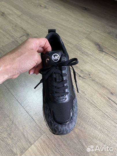 Кроссовки женские Michael Kors