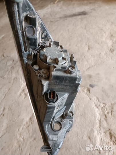 Hyundai solaris 2012 фара, стекло, обшивка двери