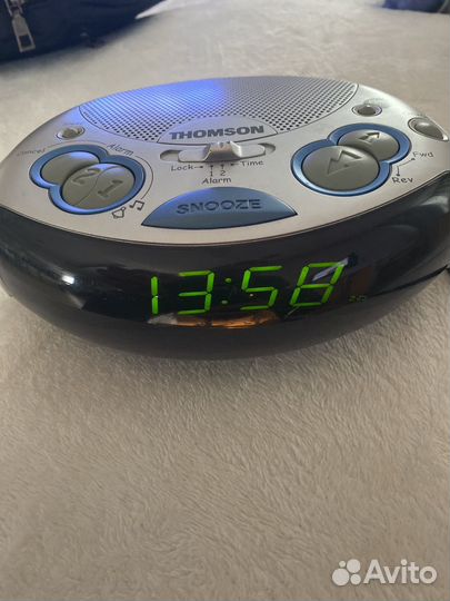 Часы радиобудильник thomson RR650