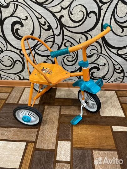 Велосипед трехколесный для малышей