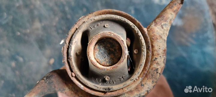 Рычаг передний правый в сборе Ford Focus 1