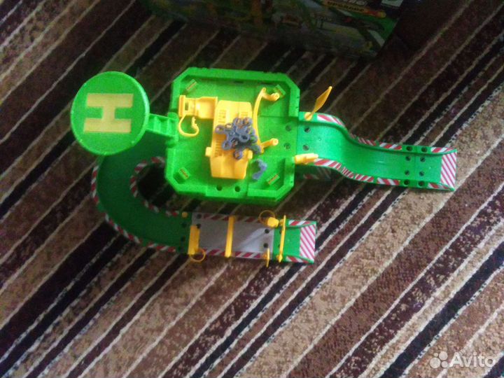 Детские игрушки парковка
