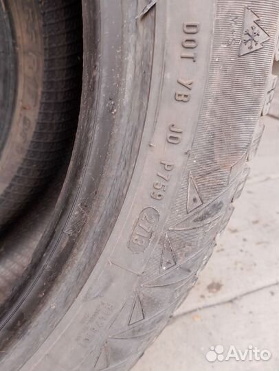 Pirelli Carrier Winter 215/55 R17
