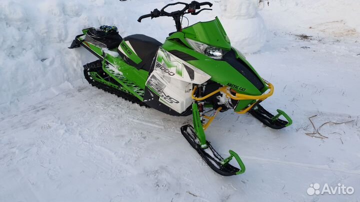 Arctic cat m8000
