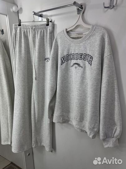 Костюм спортивный