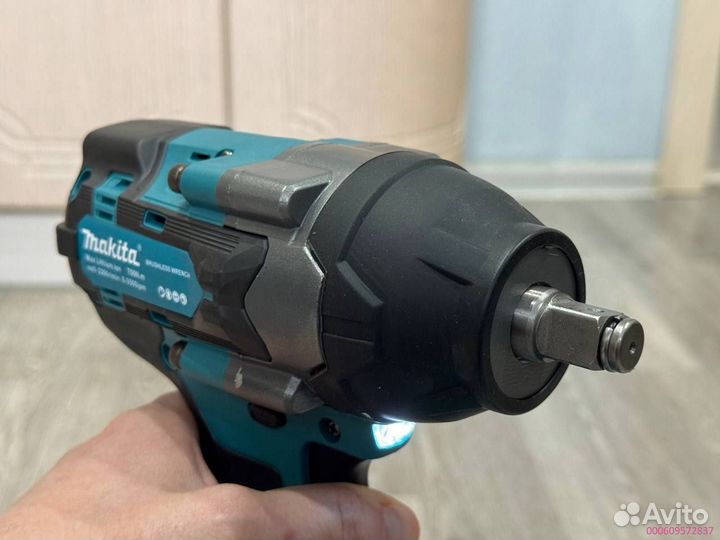 Профессиональный инструмент: гайковерт Makita