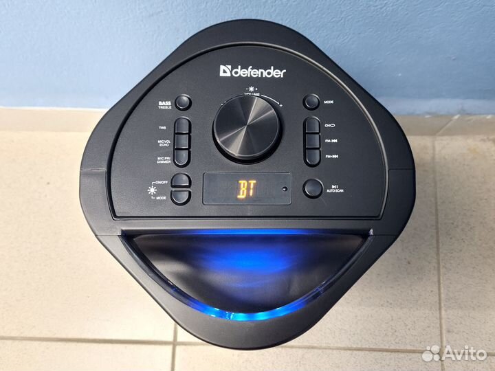 Беспроводная колонка Defender 40W напольная (вр80)