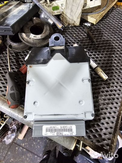 Блок управления двигателем форд Мондео 3 1.8