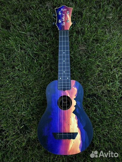Укулеле Flight TUS-EE sunset новое с комплектом