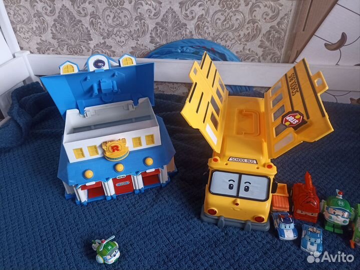 Робокар поли станция, автобус скулби