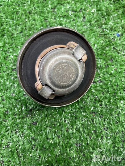 Горловина топливного бака крышка Mercedes w124