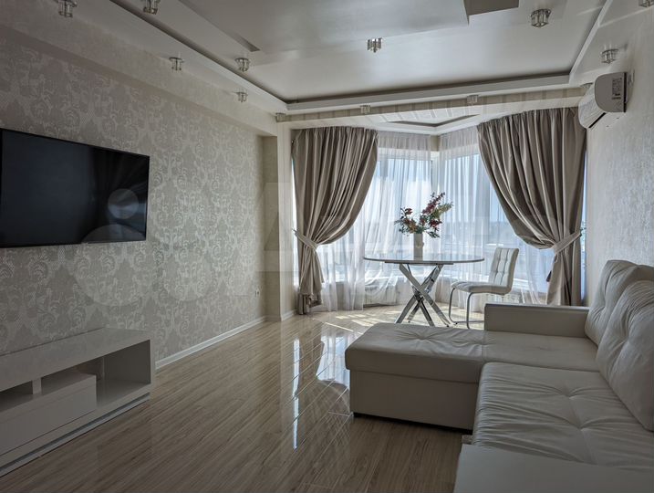 3-к. квартира, 77 м², 6/9 эт.