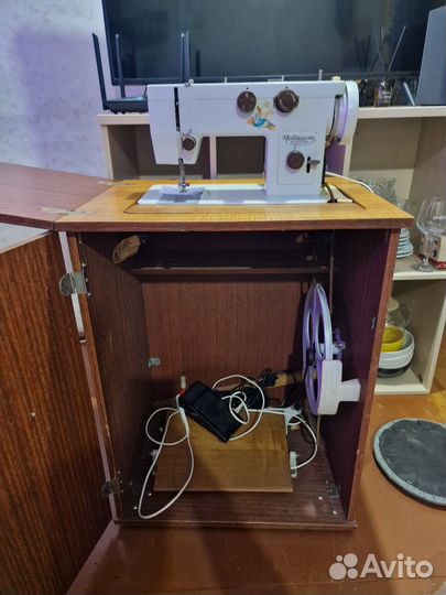 Швейная машина чайка