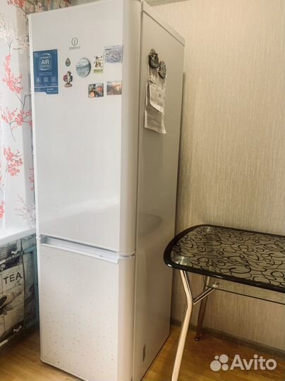 Холодильник indesit IBF 181 Хорошее состояние