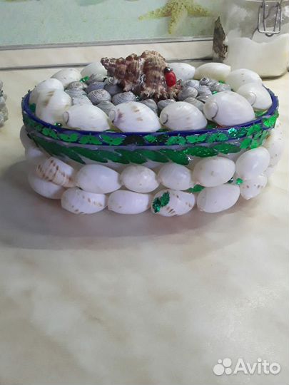 Конфетница,вазочка из ракушки