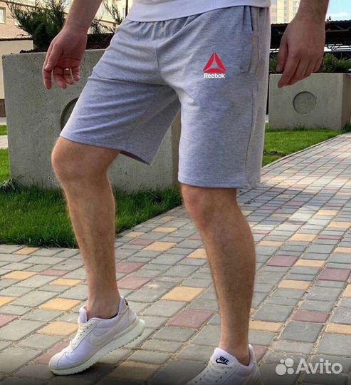 Шорты спортивные новые, 42