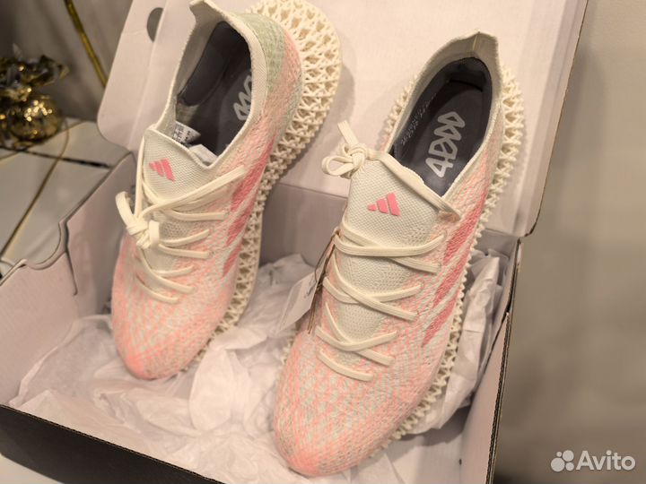 Adidas 4dfwd x strung w