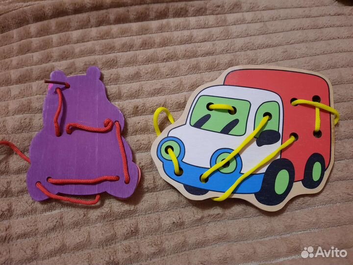 Игрушка шнуровка