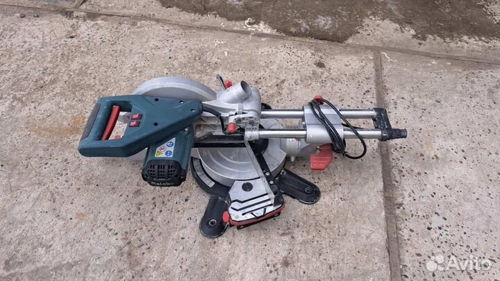 Торцовочная пила Metabo