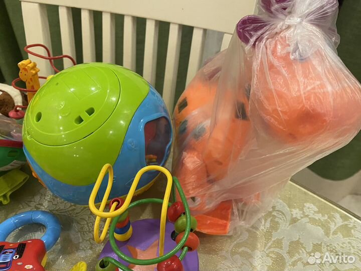 Пакет игрушек для новорожденных