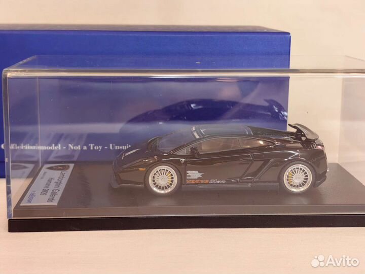Модель Lamborghini gallardo 1/43 от Looksmart