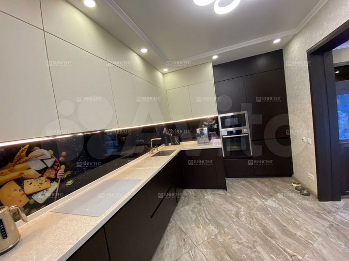 2-к. квартира, 120 м², 8/22 эт.