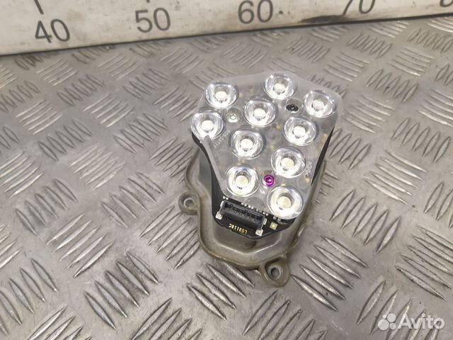 Б/У Указатель поворота правый диодный модул#003